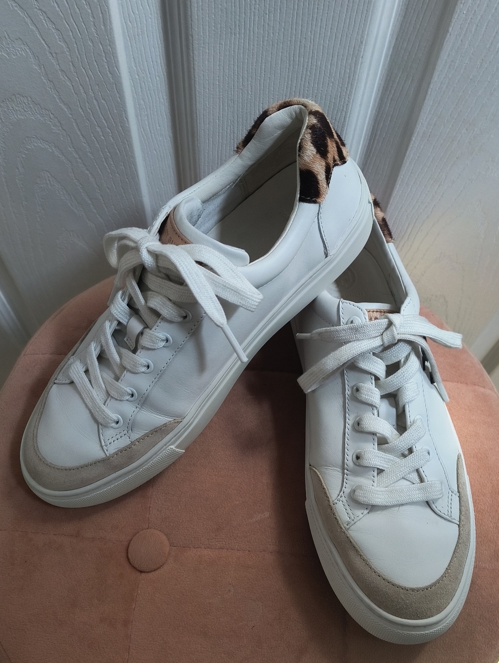 Tory Burch Andrea White Leather Sneaker Leopard Cheetah Print Size 8 - Picture 2 of 8